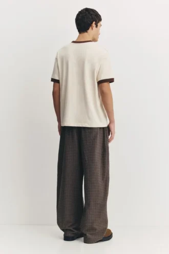 T-shirt con stampa a contrasto e bordi a costine