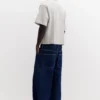 T-shirt corta a maniche corte T-shirt corta a maniche corte