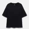 T-shirt corta a maniche corte T-shirt corta a maniche corte