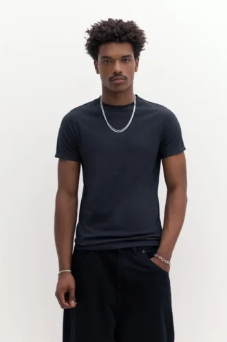 T-shirt dal taglio aderente