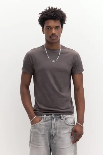 T-shirt dal taglio aderente