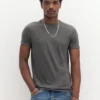 T-shirt dal taglio aderente T-shirt dal taglio aderente