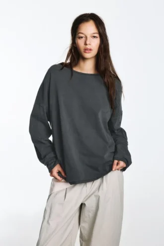 T-shirt oversize a maniche lunghe
