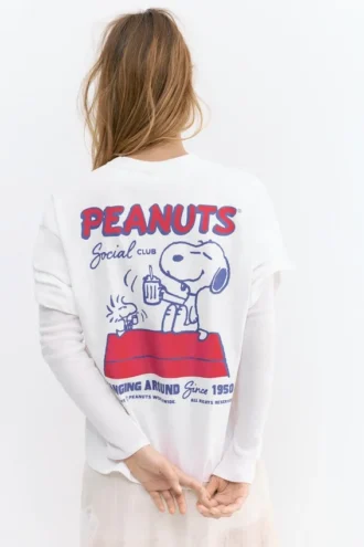 T-shirt Snoopy dei Peanuts