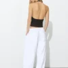 Top con scollo all’americana Top con scollo all’americana