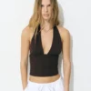 Top con scollo all’americana Top con scollo all’americana