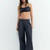 Top con spalline arricciato Top con spalline arricciato