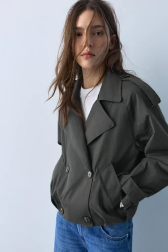 Trench corto a palloncino