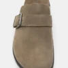 Zoccoli in pelle con fibbia Zoccoli in pelle con fibbia